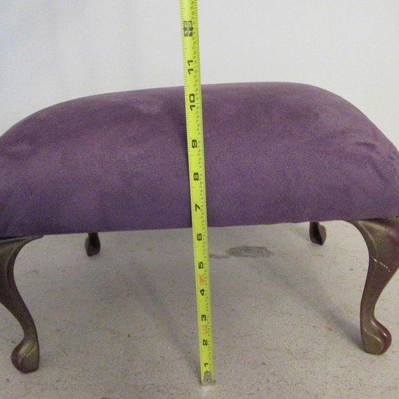 Upholstered cushion & Brass footstool - Picture 10 of 11